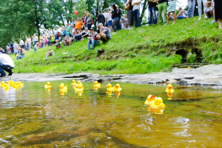 copyright_Frank_Baden_Entenrennen Baden-Baden