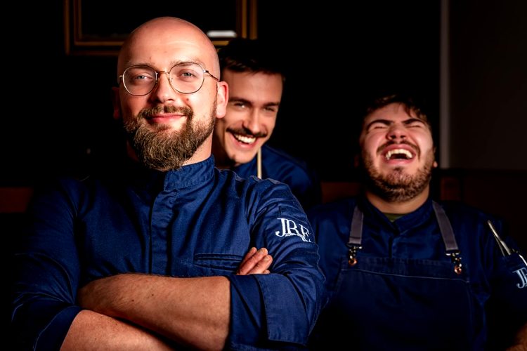 maltes-hidden-kitchen-stube-pop-up